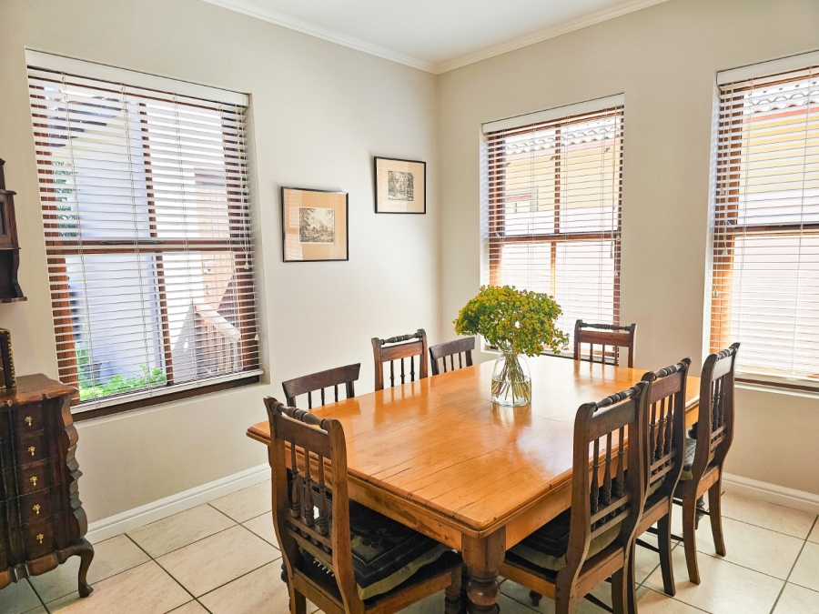 2 Bedroom Property for Sale in Whale Rock Gardens Western Cape